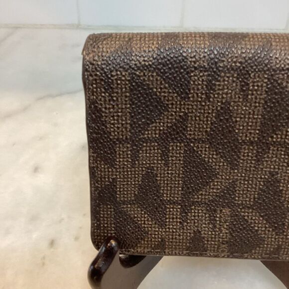 Michael Michael Kors Signature Print Jet Set Travel Flap Card Holder - Picture 5 of 15